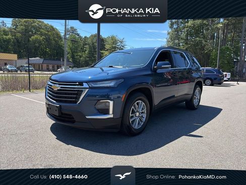 Used 2023 Chevrolet Traverse LT AWD/4WD image 1