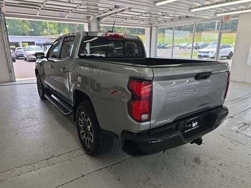 Certified 2025 Chevrolet Colorado Z71 w/ Technology Package AWD/4WD image 3