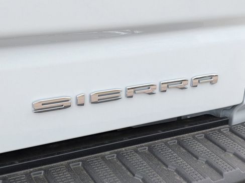 New 2026 GMC Sierra 1500 Denali w/ Denali Reserve Package AWD/4WD image 16