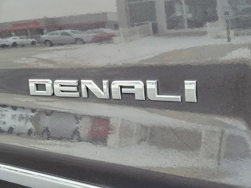 Used 2015 GMC Sierra 1500 Denali w/ Driver Alert Package image 6