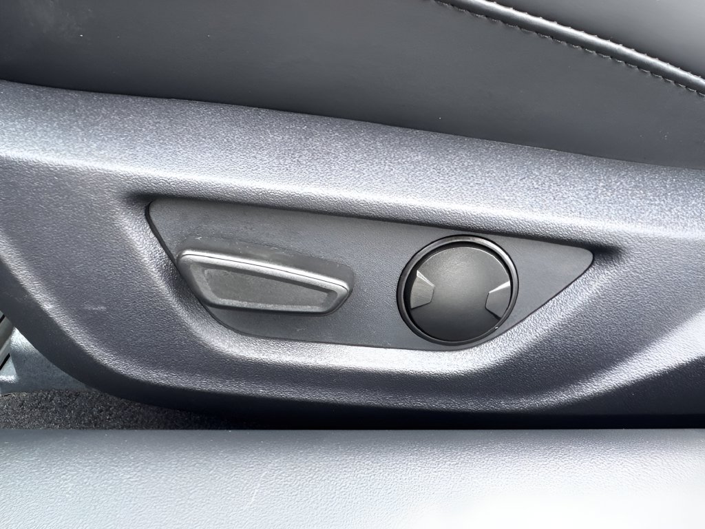 Used 2025 Ford Mustang GT Premium RWD image 11