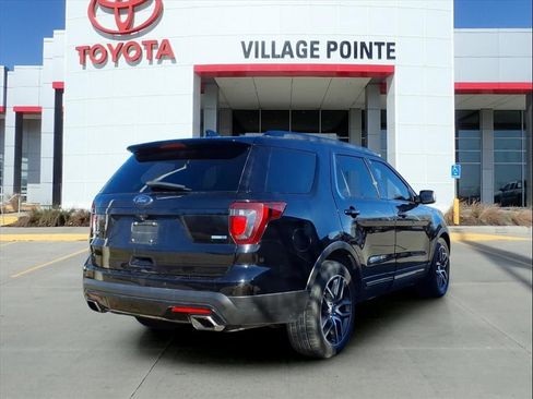 Used 2016 Ford Explorer Sport w/ Equipment Group 401A image 4