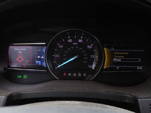 Used 2018 Ford Explorer XLT w/ Equipment Group 201A AWD/4WD image 11