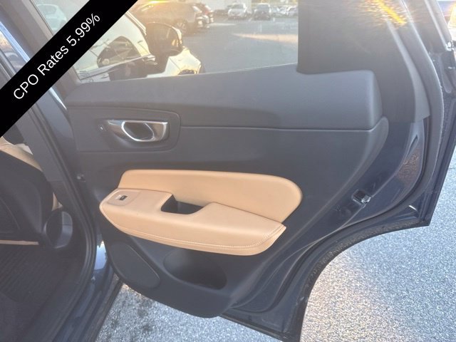Used 2024 Volvo XC60 B5 Ultimate w/ Climate Package AWD/4WD image 9