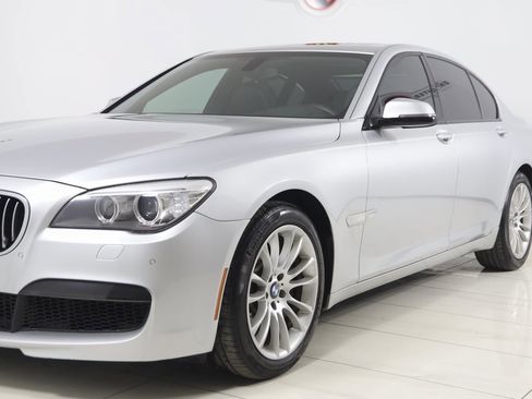 Used 2013 BMW 750i xDrive image 59