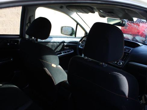 Used 2017 Subaru Crosstrek 2.0i Premium image 12