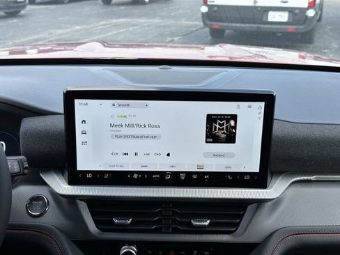 New 2025 Ford Explorer ST-Line w/ Premium Package image 25