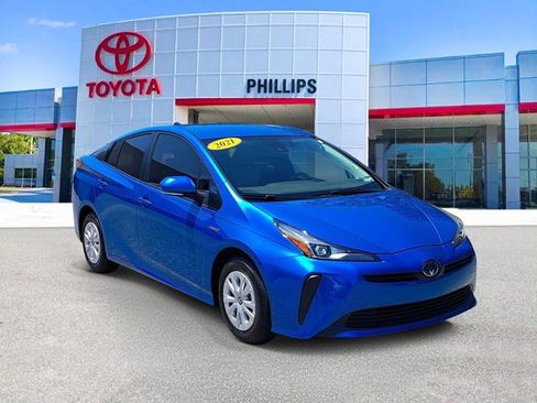 Used 2021 Toyota Prius L Eco image 1