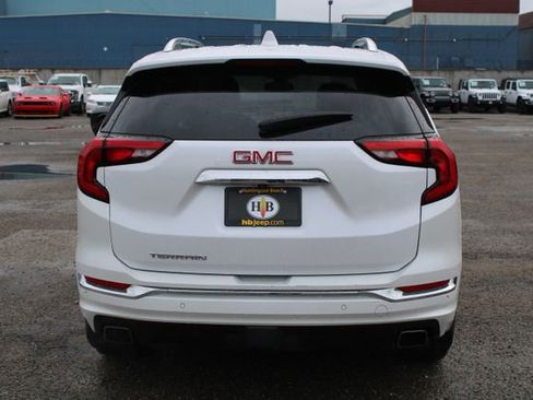 Used 2020 GMC Terrain Denali w/ Denali Premium Package image 5