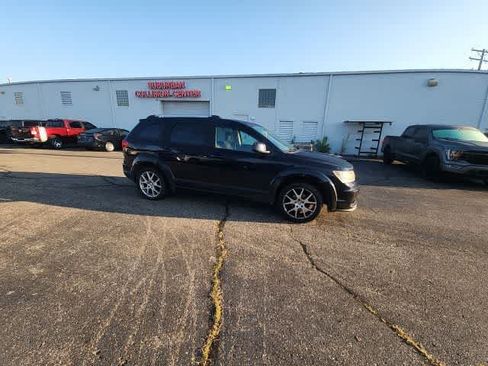 Used 2011 Dodge Journey SXT w/ Trailer Tow Prep Group FWD image 12