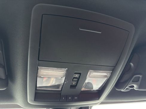 Used 2022 Dodge Challenger GT w/ Plus Package image 29