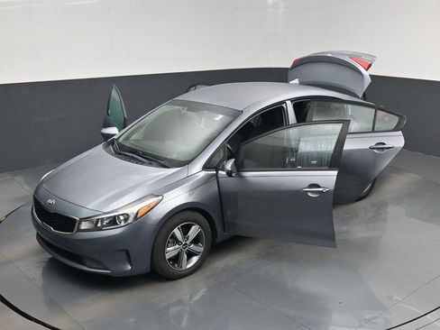 Used 2018 Kia Forte S image 56