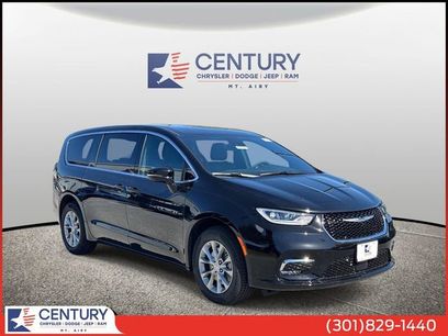 New 2026 Chrysler Pacifica Select