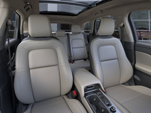 New 2026 Lincoln Corsair Reserve image 10