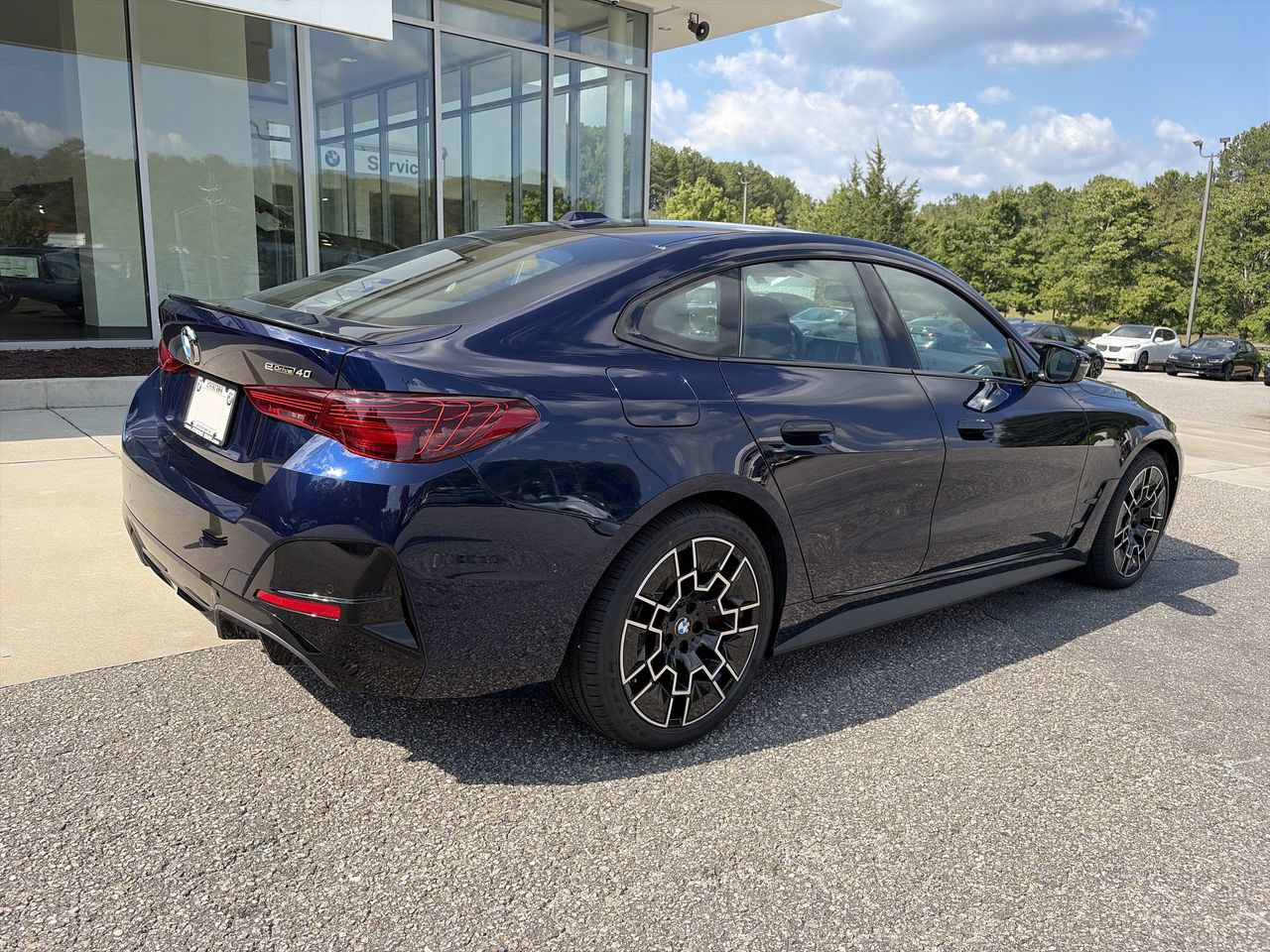 New 2026 BMW i4 eDrive40 w/ M Sport Package RWD image 8