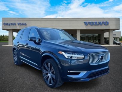 New 2025 Volvo XC90 T8 Plus w/ Protection Package Premier