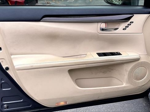 Used 2013 Lexus ES 350 image 22