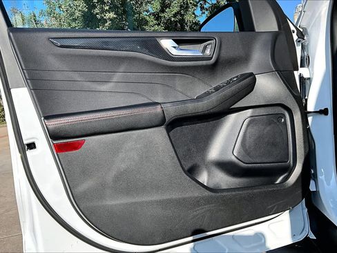 Certified 2023 Ford Escape ST-Line w/ Tech Pack #1 image 22