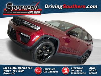 Used 2023 Jeep Grand Cherokee Limited w/ Black Appearance Package AWD/4WD 360° Tour