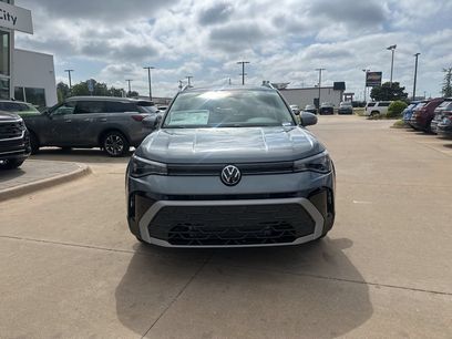 New 2026 Volkswagen Taos SE