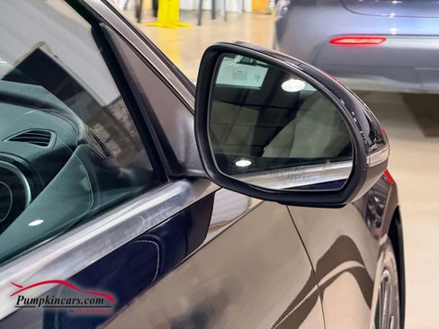 Used 2022 Mercedes-Benz C 300 4MATIC Sedan image 37