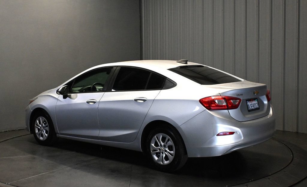 Used 2019 Chevrolet Cruze LS FWD image 7