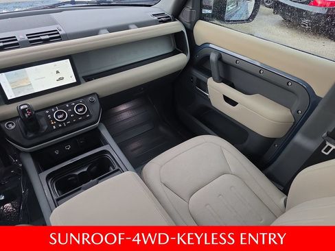 Used 2021 Land Rover Defender 110 S AWD/4WD image 20