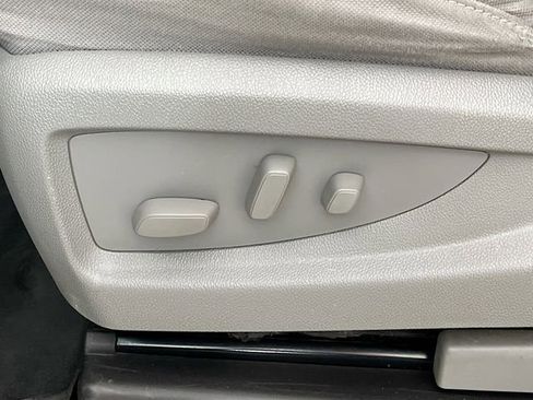 Used 2015 GMC Sierra 1500 SLE w/ SLE Value Package image 11