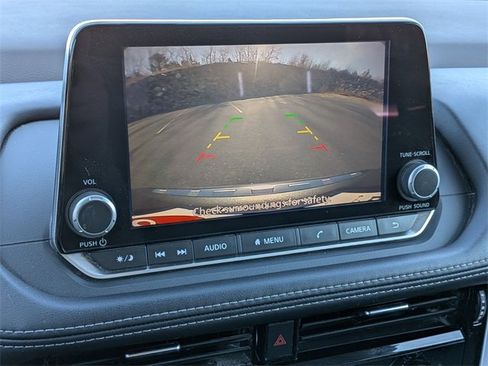 Certified 2023 Nissan Rogue SV image 19