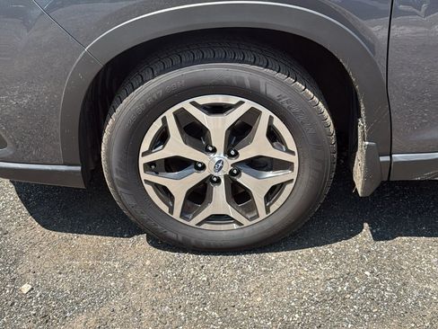 Certified 2023 Subaru Forester Limited AWD/4WD image 10