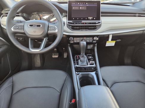 New 2026 Jeep Compass Limited image 6