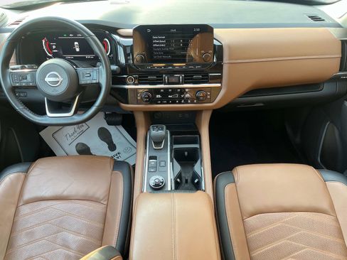 Certified 2023 Nissan Pathfinder Platinum w/ Lighting Package (N93) image 16