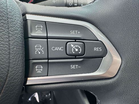 Used 2025 Jeep Compass Limited AWD/4WD image 20