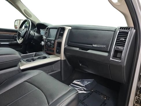 Used 2018 RAM 1500 Laramie AWD/4WD image 21