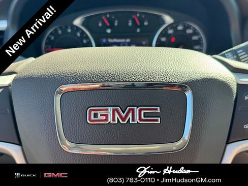 Used 2020 GMC Acadia SLT image 27