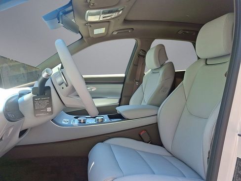 New 2026 Genesis GV70 2.5T Advanced image 14
