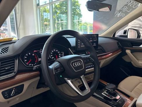 Used 2023 Audi Q5 2.0T Premium w/ Convenience Package AWD/4WD image 8