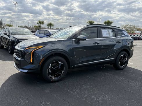 New 2026 Kia Sportage EX w/ EX Panoramic Sunroof Package AWD/4WD image 8