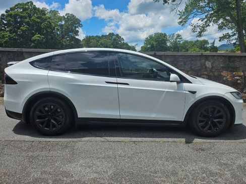 Used 2023 Tesla Model X AWD/4WD image 10