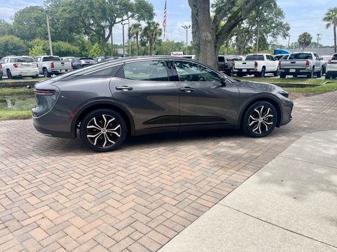 Used 2024 Toyota Crown image 6