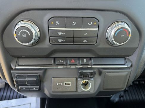 Used 2021 GMC Sierra 2500 Base w/ Convenience Package image 15