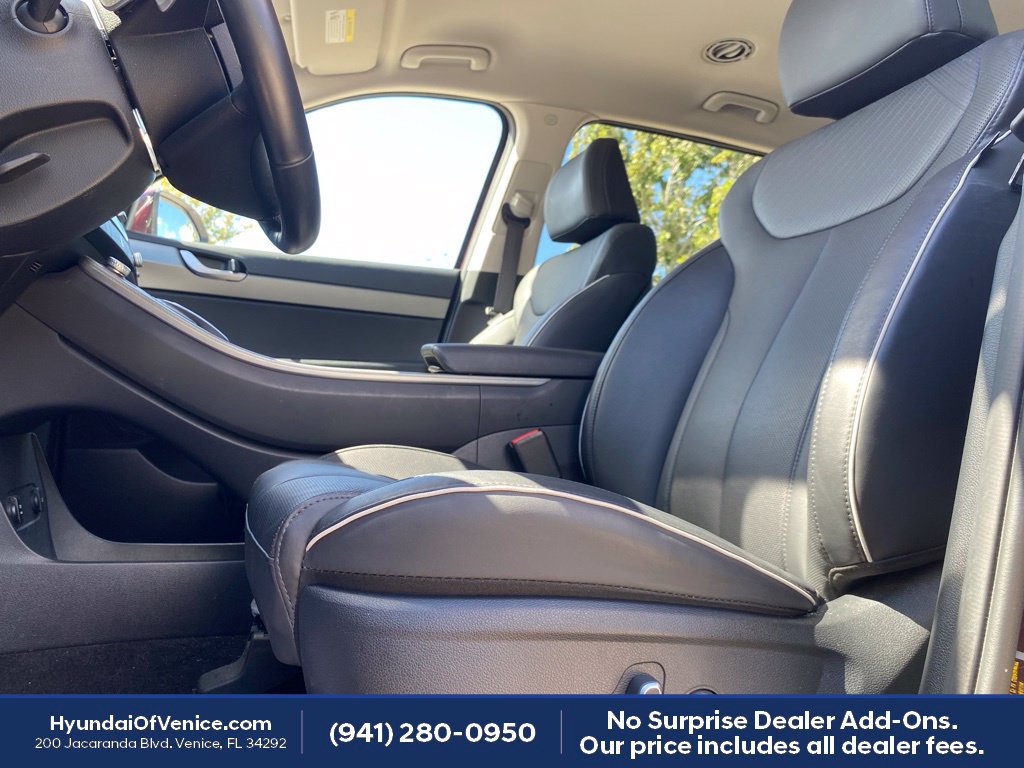 Used 2024 Hyundai Palisade SEL FWD image 2