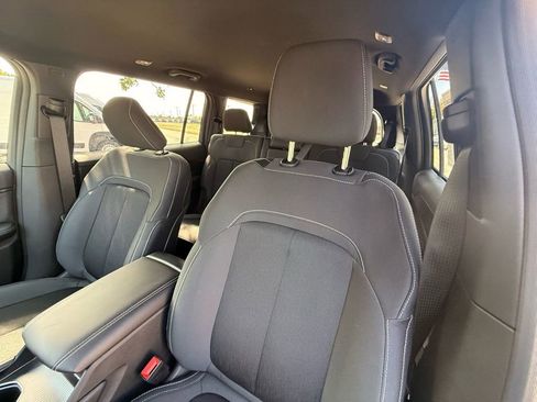 New 2026 Jeep Grand Cherokee L Laredo image 22