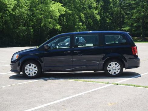 Used 2014 Dodge Grand Caravan American Value Package FWD image 22