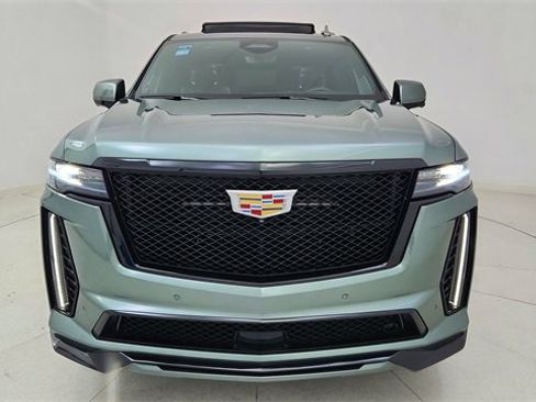 Used 2023 Cadillac Escalade V image 13