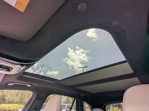 Certified 2026 Mercedes-Benz GLC 300 image 8