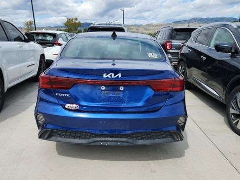 Used 2022 Kia Forte LXS FWD image 2