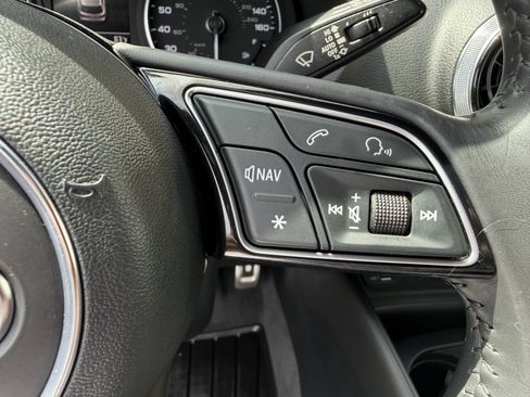 Used 2018 Audi A3 e-tron Premium w/ Sport Package FWD image 33