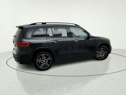 Certified 2024 Mercedes-Benz GLB 250 image 8
