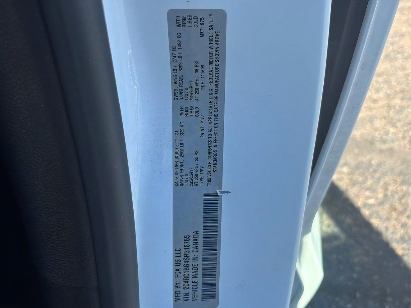 Used 2025 Chrysler Pacifica Select FWD image 32